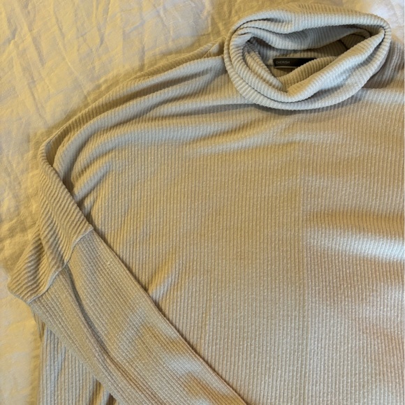 Cherish Size L White/Cream Ribbed Turtleneck - Picture 5 of 5